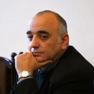 Վանո Սիրադեղյան